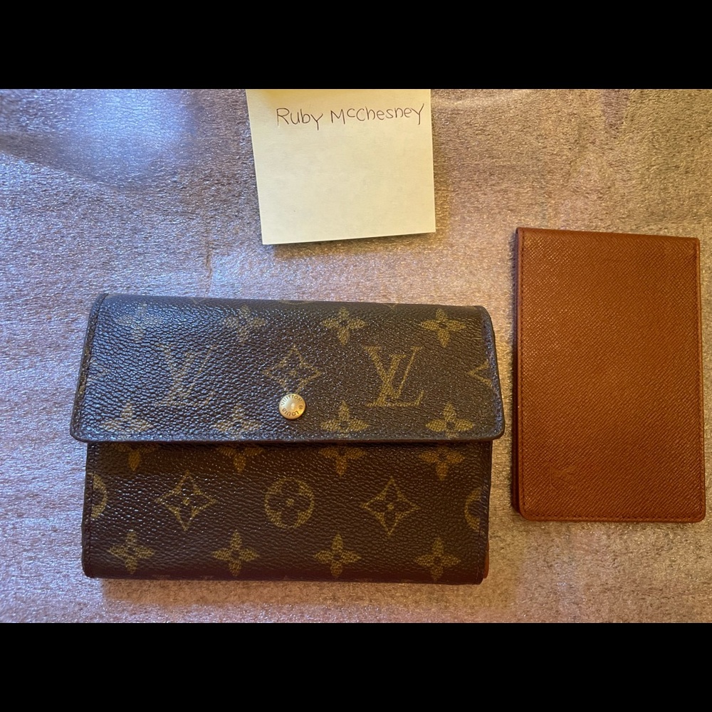 Louis Vuitton Monogram PORTE TRESOR ETUI PAPIERS WALLET